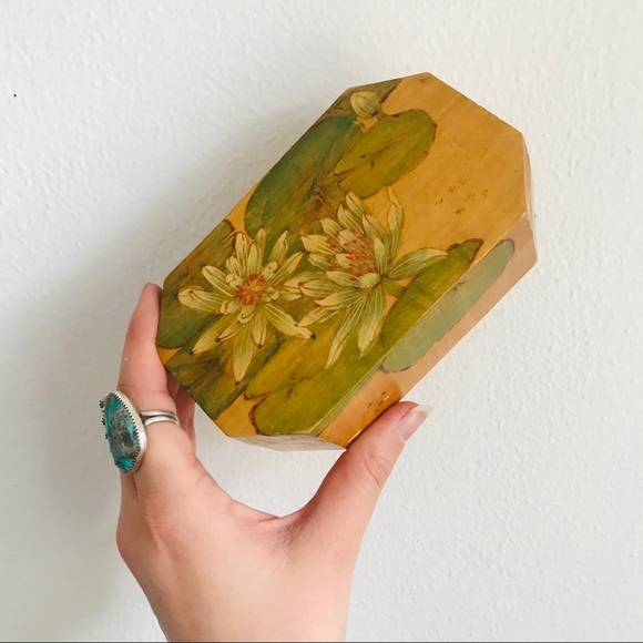 Vintage hand painted Chinese water Lilly wood box